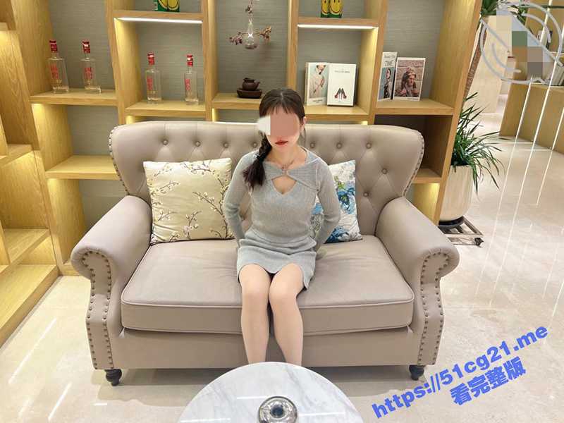 大神强上女房东后续 两天操她五次胆大包天 在摩天轮高空中操她 吃饭又忍不住内射！ - 51吃瓜网-51吃瓜网