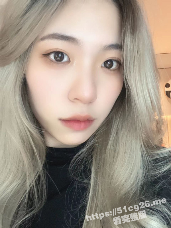 坐标上海的清纯女大学生 陈芳芳 私生活被曝光流出 极品炮架子与男友教科书式做爱-51吃瓜网