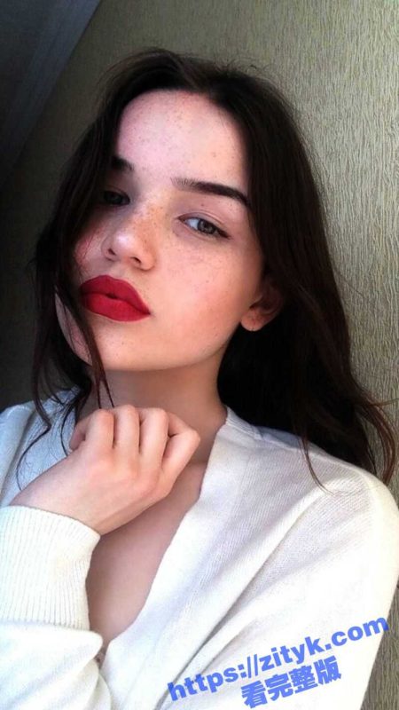 乌克兰极品清纯的女神私拍 这个洋妞的身材是真的顶 白皙的皮肤配合上超级粉嫩的小穴 诱惑无比-51吃瓜网