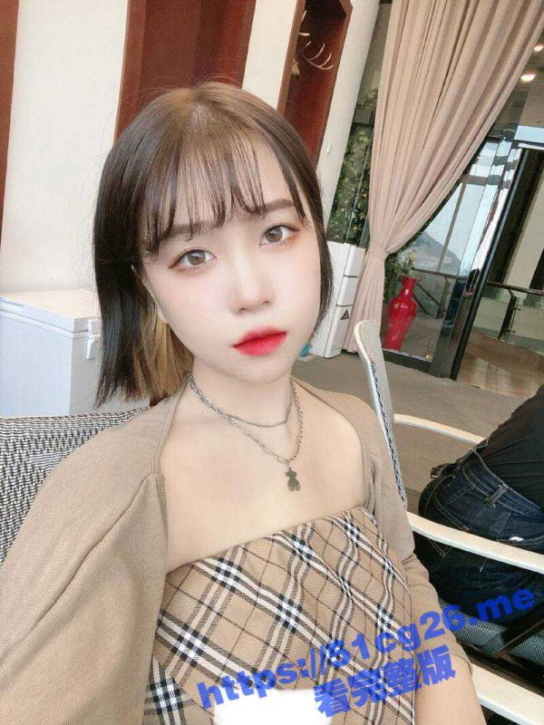 玉女VS欲女 清纯玉女不为人知的欲女本性 家中骚拍 撩起衣服光着屁股扭臀揉胸吐舌露菊花-51吃瓜网