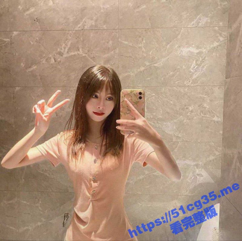 河南南阳酒店前台 余会银 23岁的小骚货 皮肤白嫩身材一流 但穴都被插黑了 很喜欢被内射-51吃瓜网