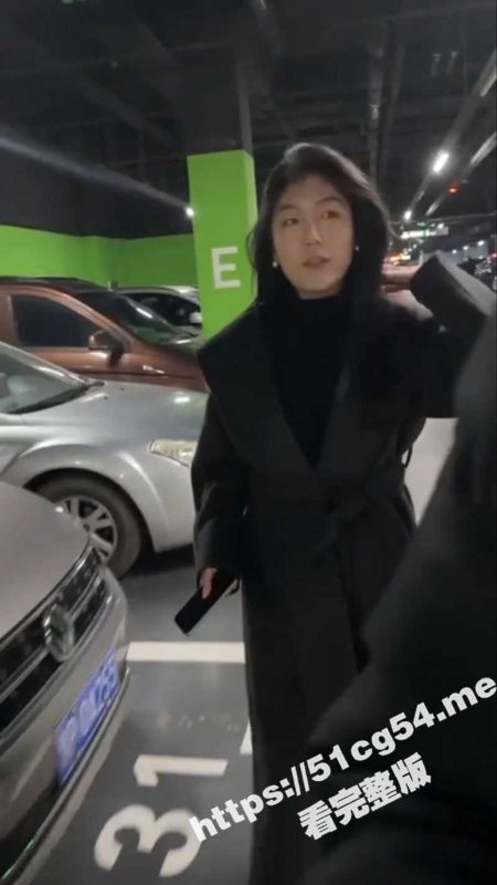 河南极品巨乳反差少妇 刘欣佩 经常趁上班时间和男领导开房 性瘾极强 老公都没试过的姿势 全让领导用完了-51吃瓜网