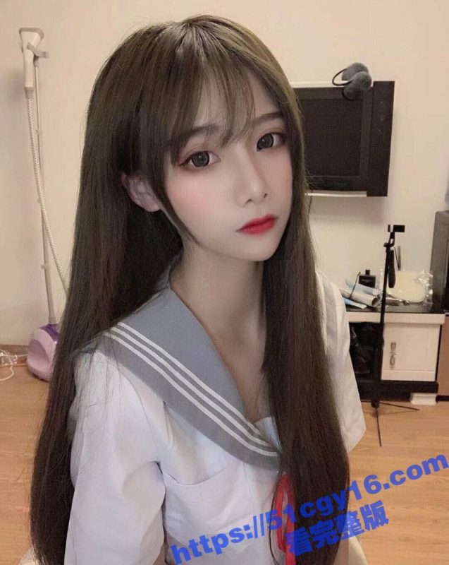 海角大神 我是奶气草莓 趁老婆睡着跑到女儿房间 掀开被子撕开内裤 操得女儿腿发抖！-51吃瓜网