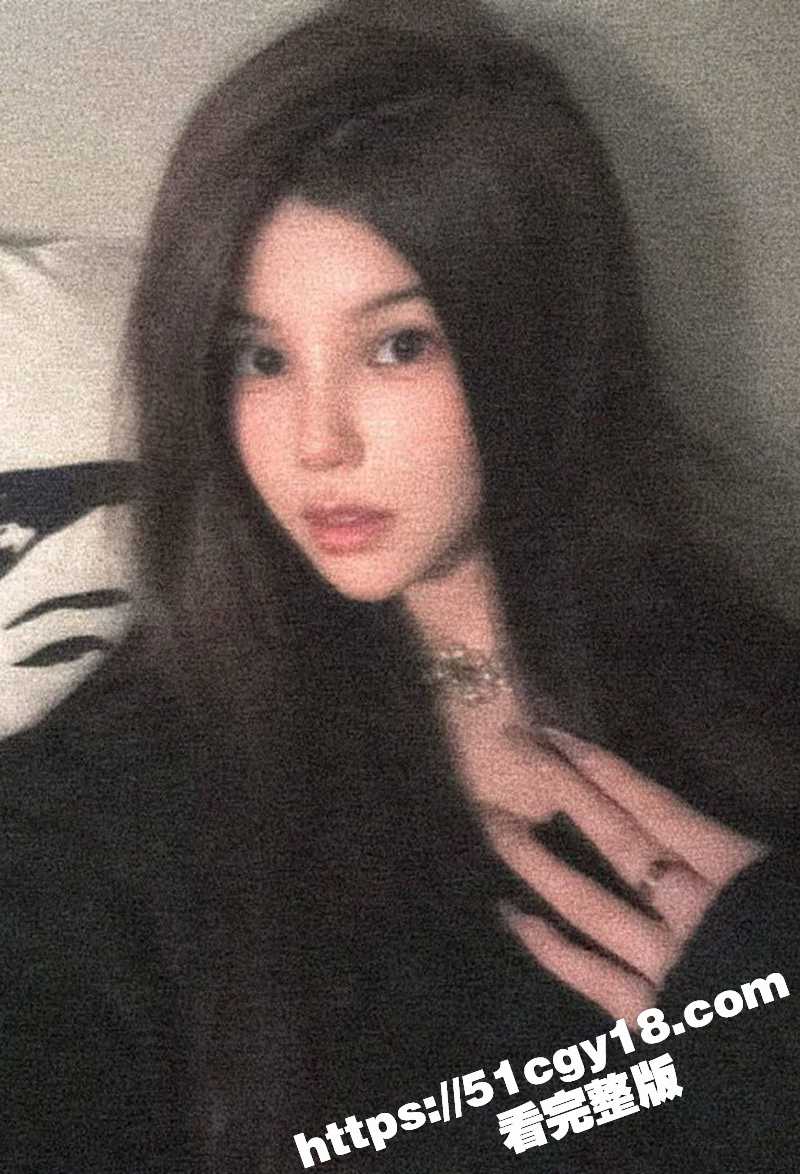 福建22岁少女 江雨晨 不雅视频流出 一线天美鲍遭炮友肆意玩弄 翘臀高撅被SM鞭打后入猛操！ - 51吃瓜网-51吃瓜网