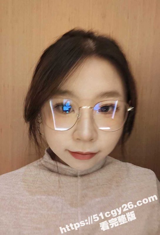 贵阳甜妹 李成乔 不雅视频流出 C杯骚女被炮友无套爆操 多毛蝴蝶逼淫水狂流！-51吃瓜网