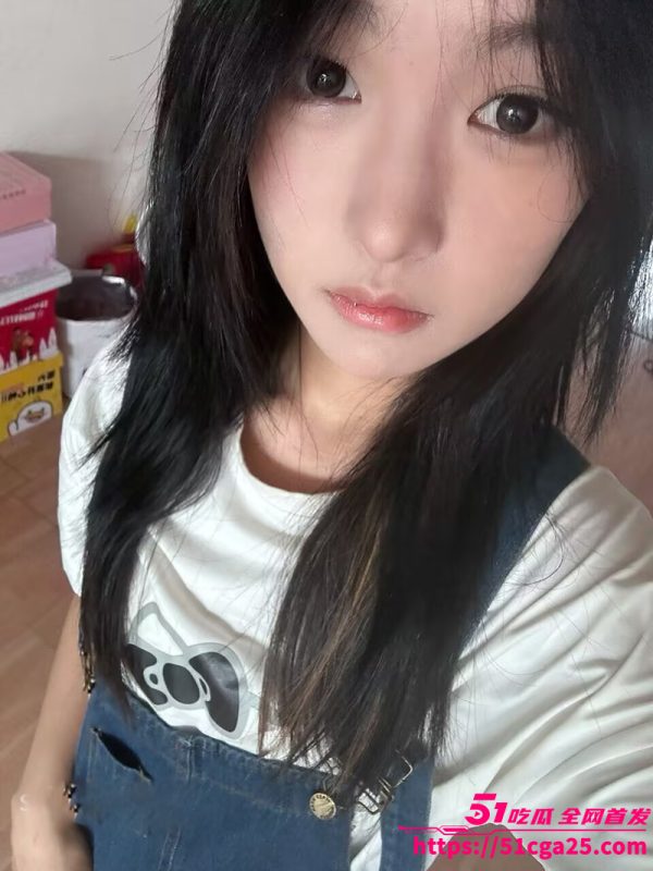 泡良大神 fKabuto 约炮极品大奶学生妹 各种调教道具齐上阵 小穴都干肿啦！-51吃瓜网