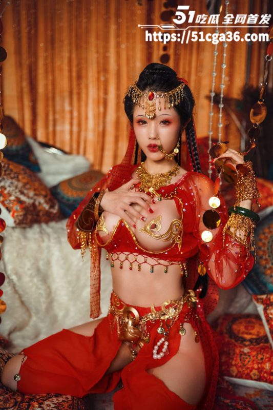 极品福利姬 TiTi 大尺度视频流出 红色纱衣包裹白嫩胴体 镜头前搔首弄姿 眼神迷离十分勾人!-51吃瓜网