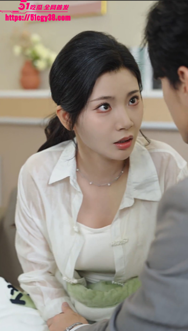 每日短剧《挥之不去的梦魇》异性恐惧症患者为治愈心中疾病 接受催眠治疗后疑似遭侵犯！ - 51吃瓜网-51吃瓜网