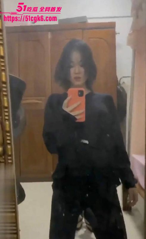 杭州极品嫩模 宋雯 被金主在宾馆肆意调教 群P舔脚道具捆绑 全程反差快感爆棚！-51吃瓜网