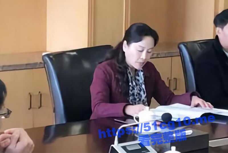 云南59岁“翘臀”美女行长 曹艳丽,搞权色交易,坐上“升职器” 又一美女干部被“双开”,包养60多位情人,手把手教处男大学生做爱 - 51吃瓜网-51吃瓜网