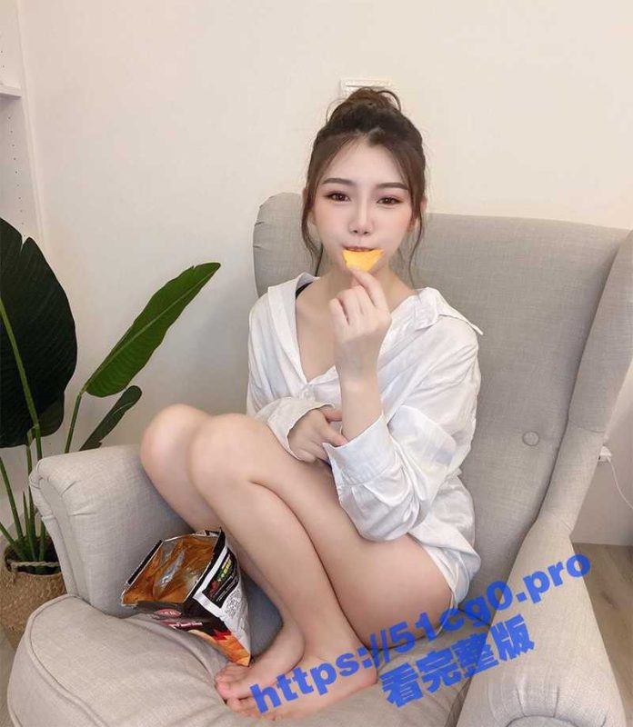 最牛逼的反差婊系列 继续更新！身材很赞的美女和男友之间的炮影遭曝光 身材堪比超模 颜值堪比明星！-51吃瓜网