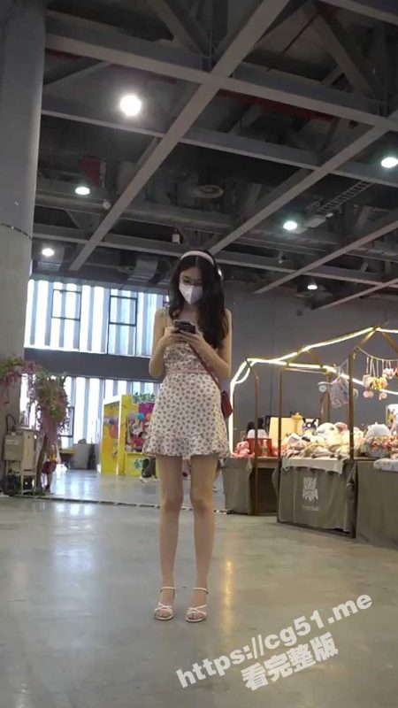 冬天来啦 抄底内容渐行渐远 归纳一下今年年度无内的几个抄底精品 手机掏进裙子里拍菊花是真牛！-51吃瓜网