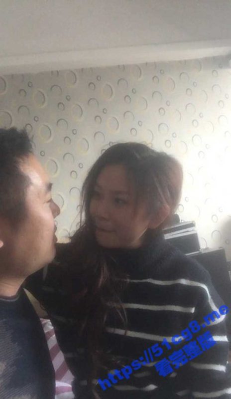 百度云网盘泄密 河南南阳 情侣在卫生间做爱自拍流出 女生很搞怪很可爱-51吃瓜网