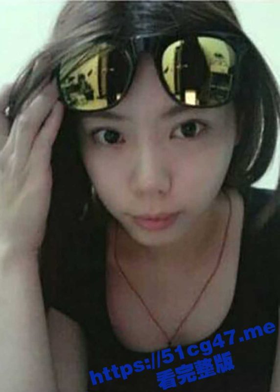 台湾 嘉南药理大学的校花 拥有极品颜值和身材却性瘾极强！见到男友第一件事就是做爱！-51吃瓜网