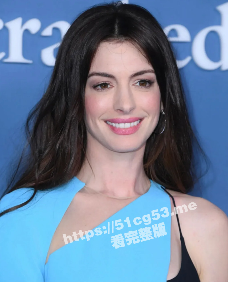 明星淫梦 AI换脸 安妮海瑟薇 欧美顶级女星 给你表演街头户外露出 水滴型巨乳看的真想吸两口 - 51吃瓜网-51吃瓜网