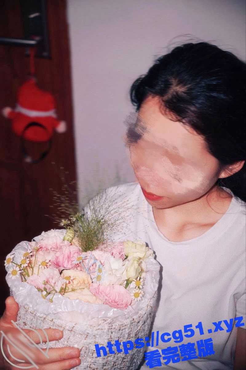 海角大神 520当天和前女友的闷骚姐姐在酒店阳台后入啪啪！年纪大就是经验好 口活太棒了 - 51吃瓜网-51吃瓜网