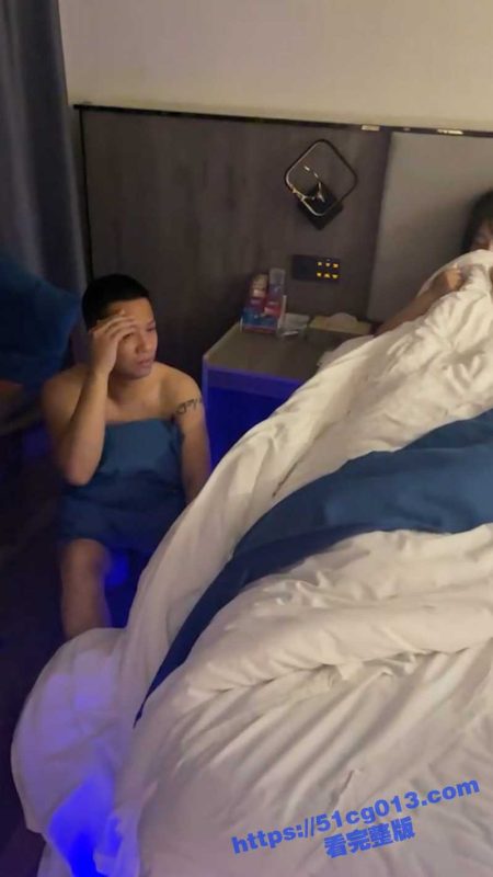 河南 王敏妮被老公抓奸视频曝光！开门就一顿暴打 直接把狗男女打懵！-51吃瓜网