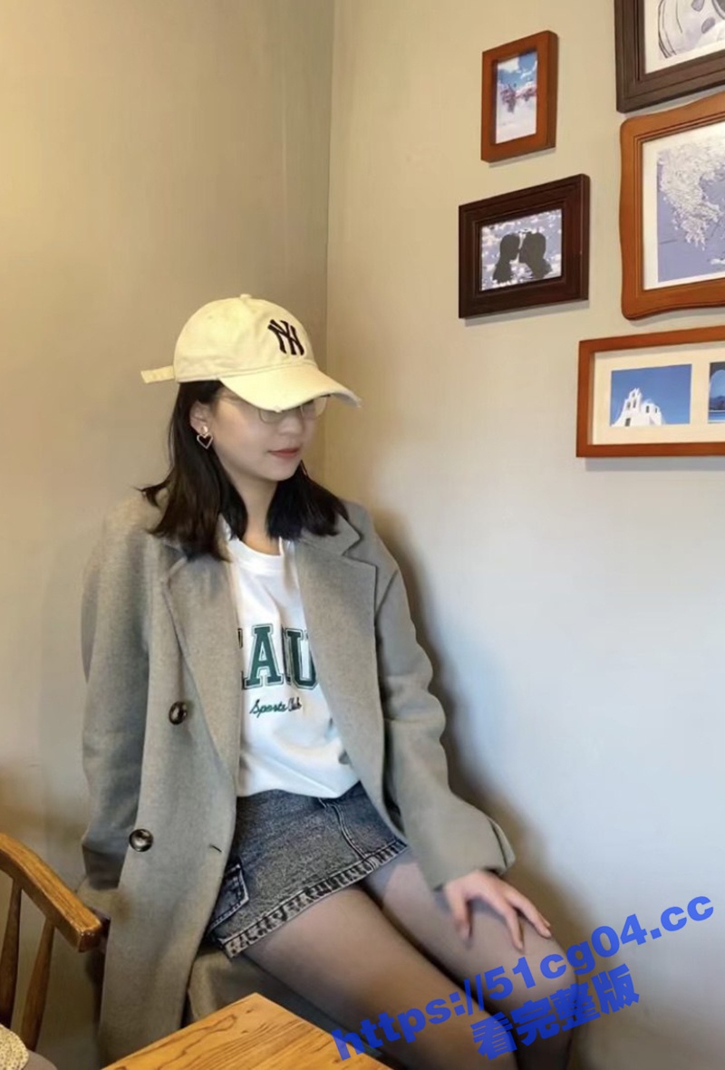 微胖大奶学姐被小狼狗体育生学弟疯狂抽插大屁股 按墙上后入操的哇哇叫 床都干走位了 - 51吃瓜网-51吃瓜网