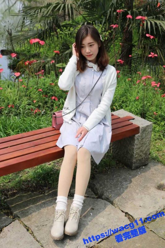 三年热恋终结于惊天逆转!俊男美女极品素人身材解密,看清纯外表下隐藏的真相!-51吃瓜网