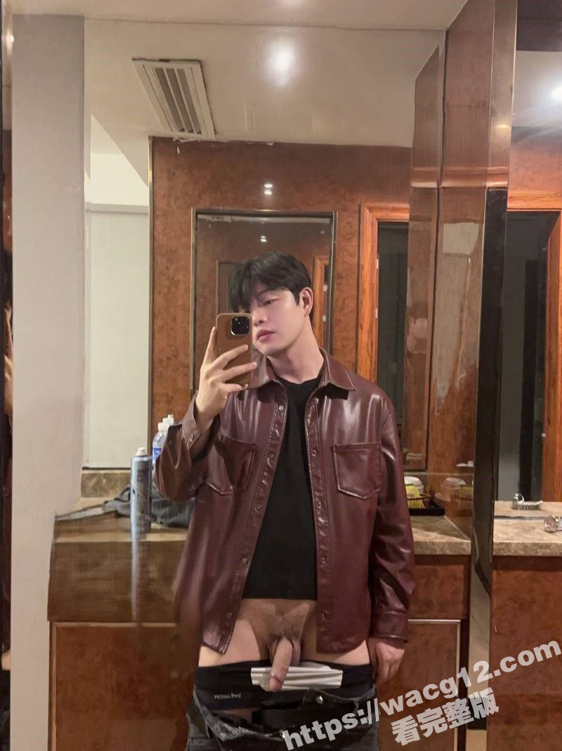 帅哥男模和女模特露脸性爱视频流出 极品女模特在线吃鸡被爆操 口完清理时居然流口水了! - 51吃瓜网-51吃瓜网