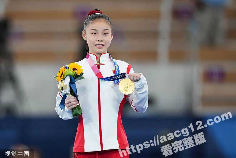 奥运冠军管晨辰和吴柳芳互掐后续 管晨辰 被网友扒出早期也走过擦边路线 只是没走通！-51吃瓜网