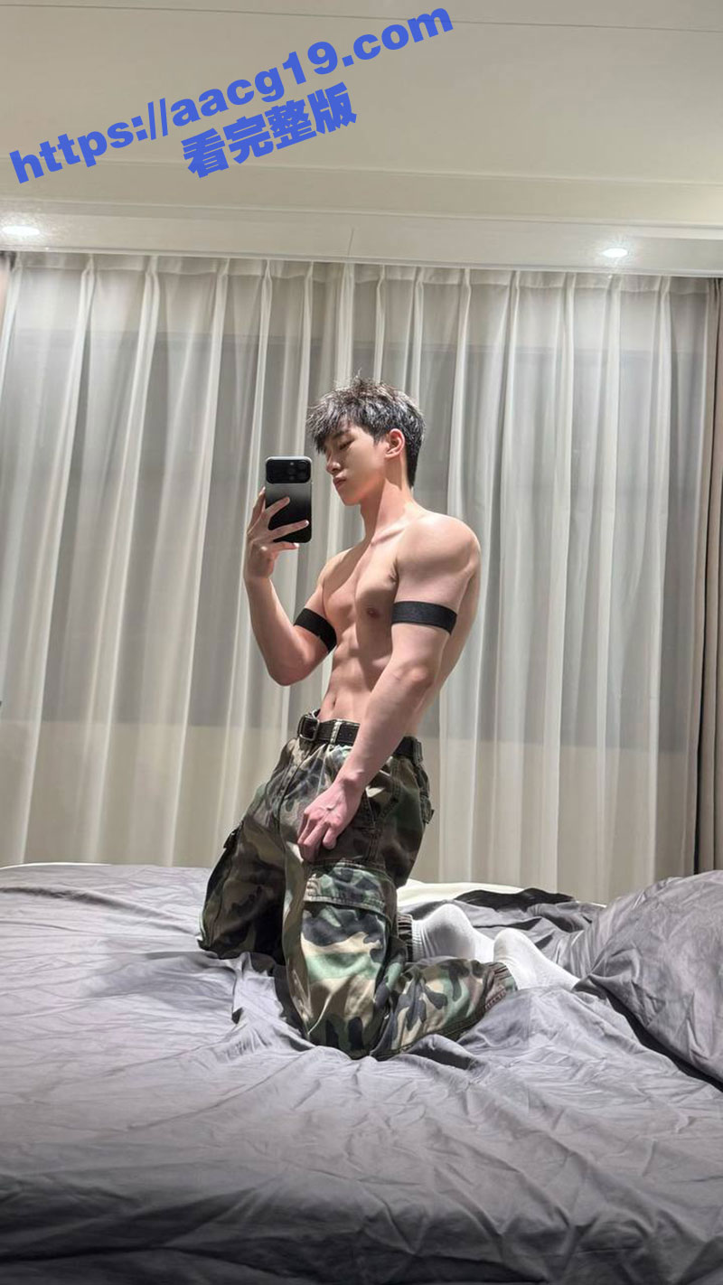 杭州男大体育生陈宇豪 宽肩窄腰八块腹肌标准的打桩机 18cm大鸡巴 爆操各种骚逼母狗合集！ - 51吃瓜网-51吃瓜网