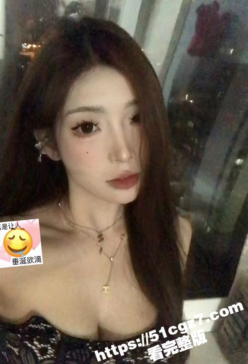 高颜值反差女主播 VV星球 金主定制福利视图流出 各种情趣内衣展示九头身完美身材 - 51吃瓜网-51吃瓜网