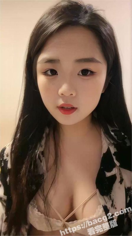 长相甜美满是纹背的精神小妹 花样百出的性爱姿势让人大饱眼福 口中骚话不断对白超激情！-51吃瓜网